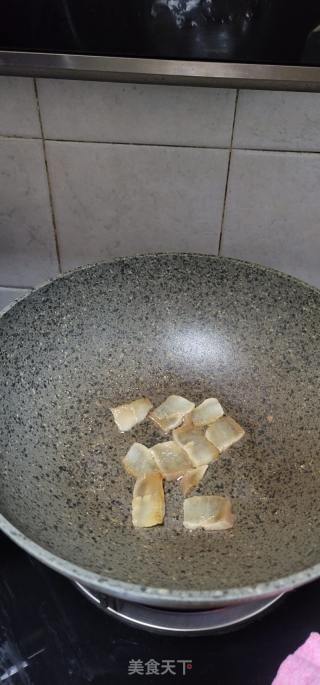 青蒜炒腊味的做法步骤：4