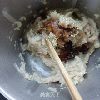 清汆莲藕鸡肉丸的做法步骤：10