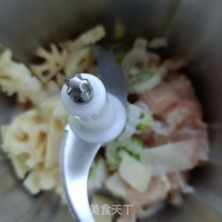 清汆莲藕鸡肉丸的做法步骤：8