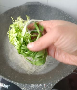 “热汤面”酸萝卜羊肉面的做法步骤：4