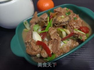 “热汤面”酸萝卜羊肉面的做法步骤：1