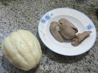 鸭肝炒白佛手瓜的做法步骤：1