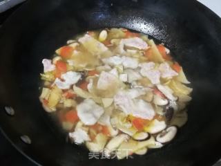三鲜肉片汤的做法步骤：7