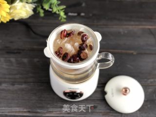 银耳炖雪梨的做法步骤：5