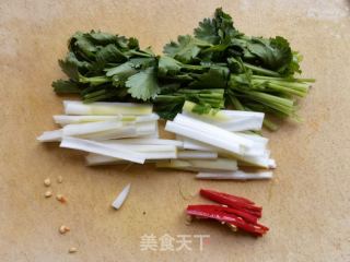 莴笋拌木耳的做法步骤：3