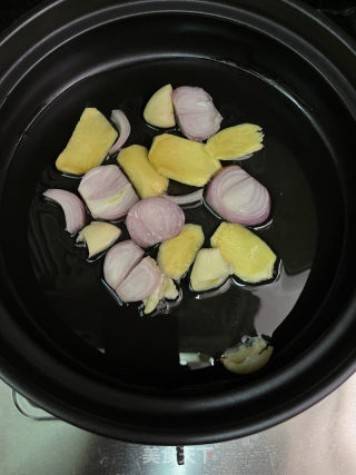 金针菇牛肉煲的做法步骤：6