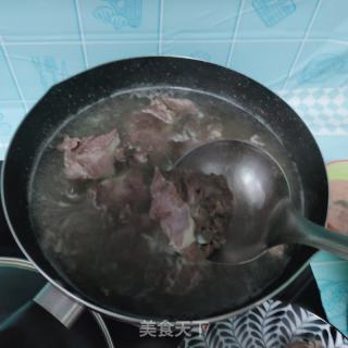 清炖驴肉的做法步骤：2