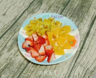 银耳酒酿水果羹的做法步骤：3