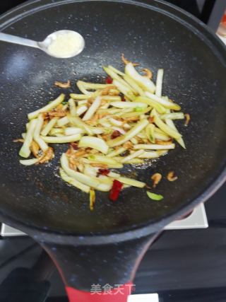 海米炒白菜的做法步骤：8