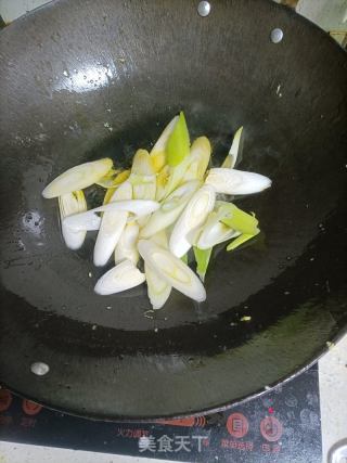葱爆鸡蛋的做法步骤：6