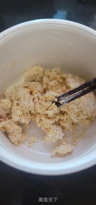 南瓜豆沙卷的做法步骤：6