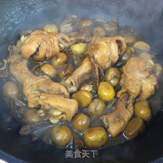 板栗菌菇烧鸡腿的做法步骤：9