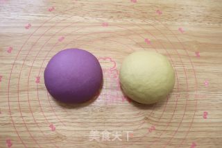 双色绣球馒头的做法步骤：3