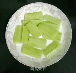 清火黄瓜面 (宝宝辅食）的做法步骤：2