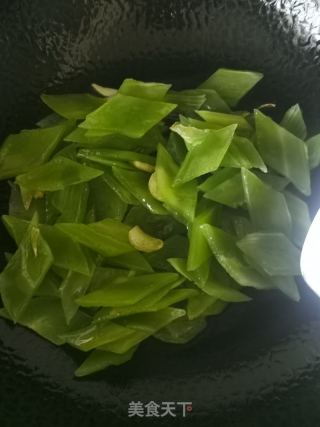 山药炒木耳的做法步骤：8