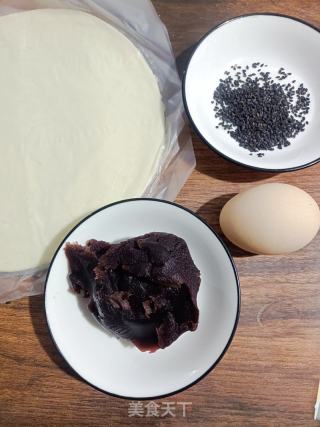 手抓饼豆沙卷的做法步骤：1