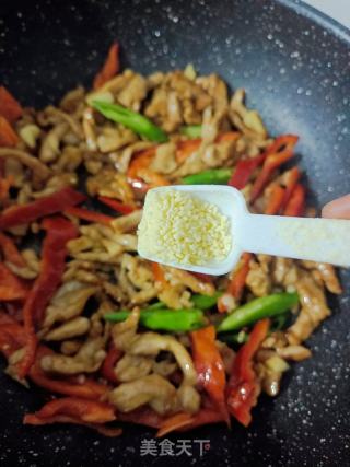 辣椒炒肉的做法步骤：7