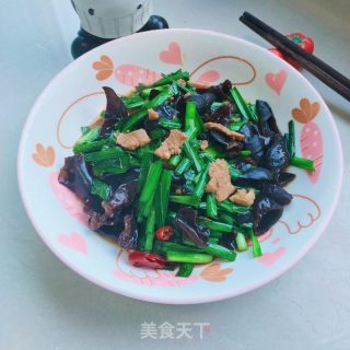 韭菜木耳炒肉的做法步骤：14