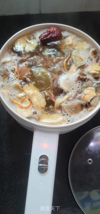 七彩菌菇排骨汤的做法步骤：6