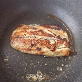 煎一卤鲜鲅鱼的做法步骤：9