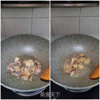 腊肉黑木耳炒大葱的做法步骤：2