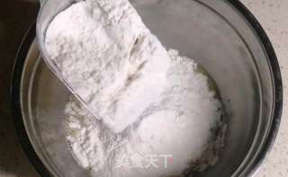 炸面鱼，传统早餐点心，蓬松柔软比油条简单的做法步骤：2
