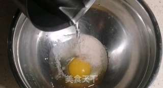炸面鱼，传统早餐点心，蓬松柔软比油条简单的做法步骤：1