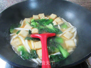鱼豆腐青菜煮面鱼的做法步骤：7