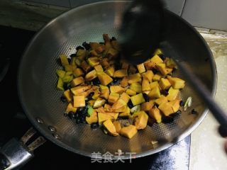 南瓜手擀面的做法步骤：6