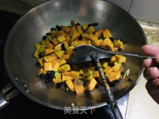 南瓜手擀面的做法步骤：5