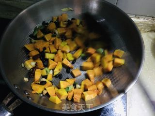 南瓜手擀面的做法步骤：4