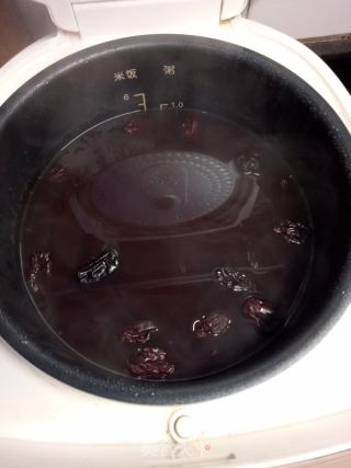 红枣糙米粥的做法步骤：3
