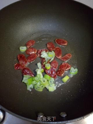 腊肠炒白菜的做法步骤：3