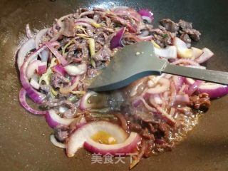 3分钟快手菜，洋葱爆炒牛肉丝的做法步骤：6