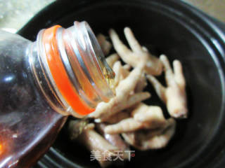 蛋饺大白菜鸡爪煲的做法步骤：5