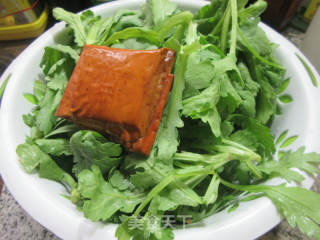 香干拌蒿菜的做法步骤：1