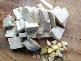 香菇烧豆腐的做法步骤：3