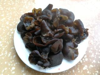山药青菜炒黑木耳的做法步骤：2