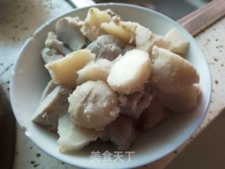 炒芋头的做法步骤：1