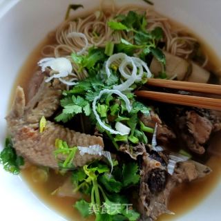 “热汤面”山药鸡汤面的做法步骤：7