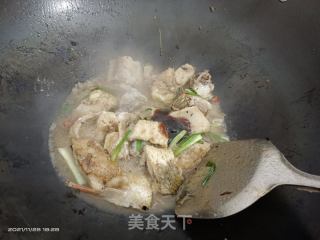 米酒焖鱼块的做法步骤：7