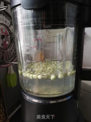 豌豆豆浆的做法步骤：2