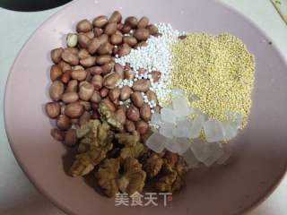 花生小米核桃糊的做法步骤：1