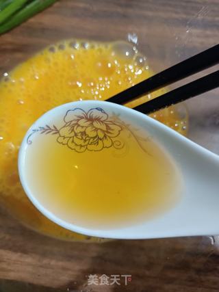 小葱炒鸡蛋的做法步骤：4