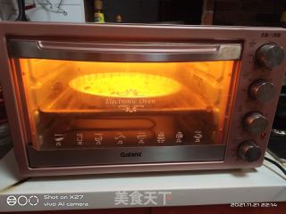 奥尔良烤鸡肉披萨的做法步骤：9