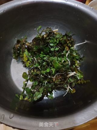 荠菜馅饺子的做法步骤：2