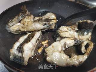 豆腐烧鲷鱼的做法步骤：2