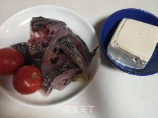 豆腐烧鲷鱼的做法步骤：1
