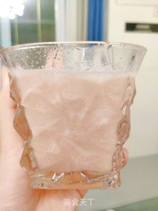 红心柚雪梨汁的做法步骤：2
