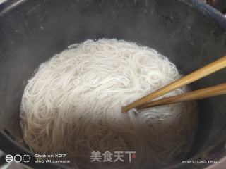 熟鸭肉豆角煮面条的做法步骤：3